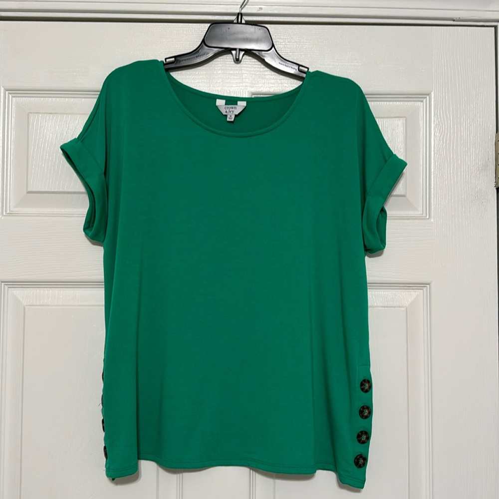 Crown & Ivy Top